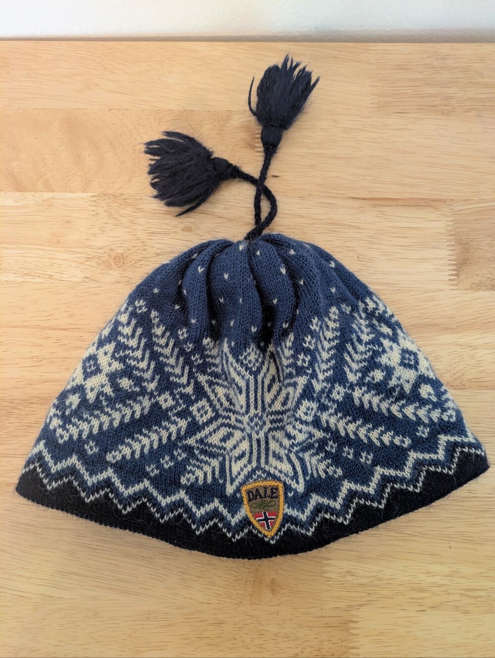 Dale of Norway 100% wool Nordic Knit Beanie